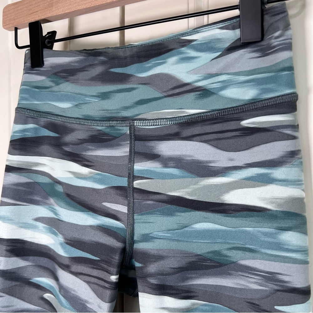 Athleta Girl High Rise Printed Chit Chat Legging in Green/Gray, Size L/12 - Picture 3 of 9